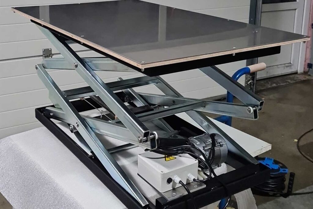 elektrischer Scherenhubtisch mit einer Plattformabdeckung