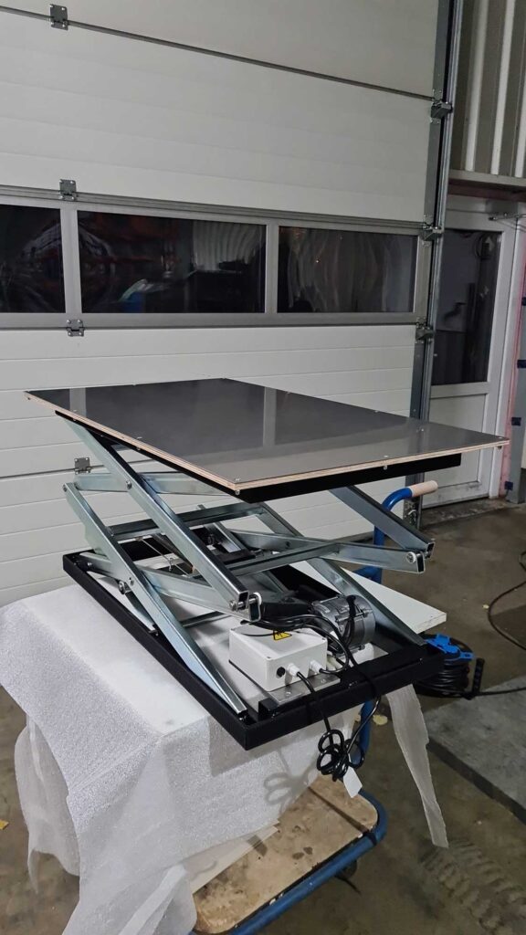 elektrischer Scherenhubtisch mit einer Plattformabdeckung